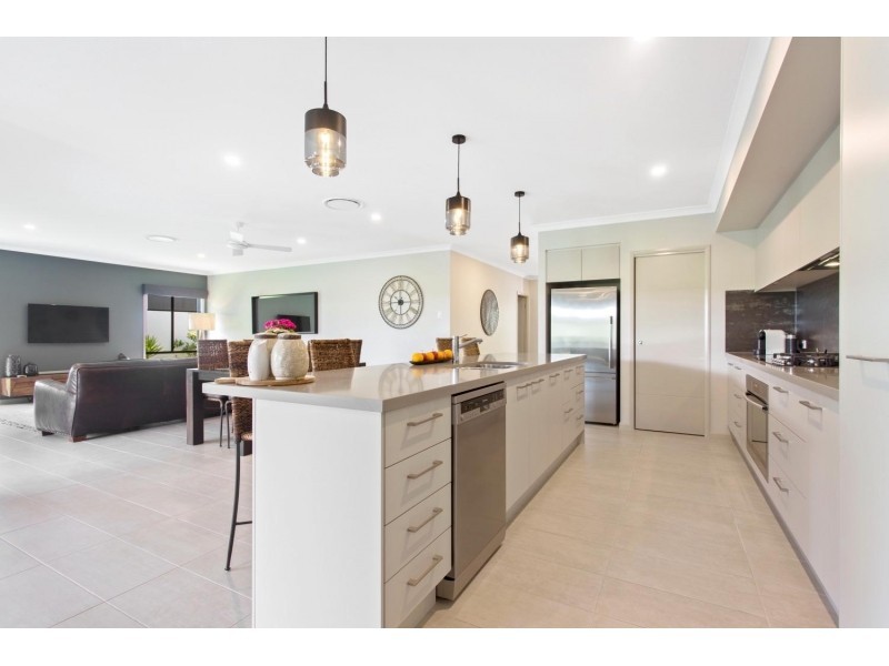 29 Bells Esplanade, Pelican Waters QLD 4551