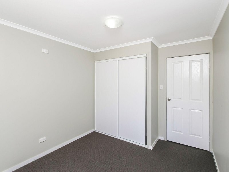 11 Hope Street, Kingston QLD 4114