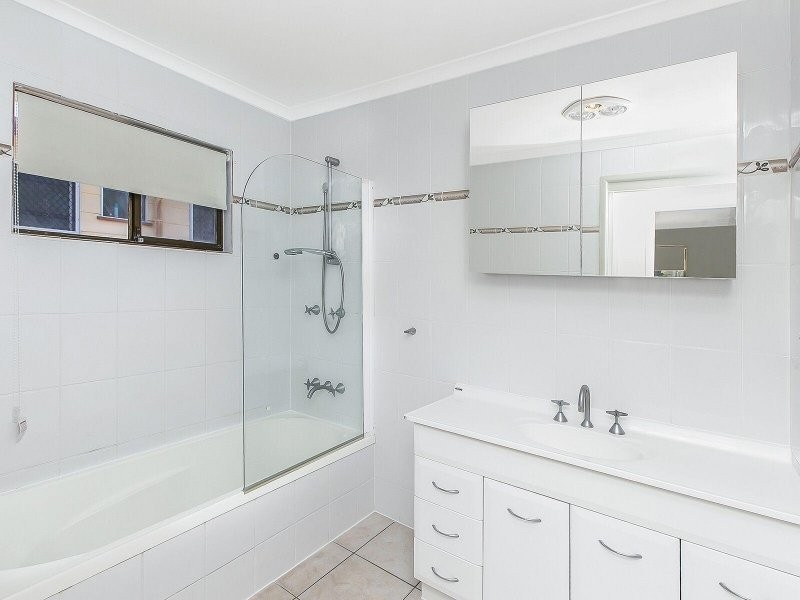 11 Hope Street, Kingston QLD 4114