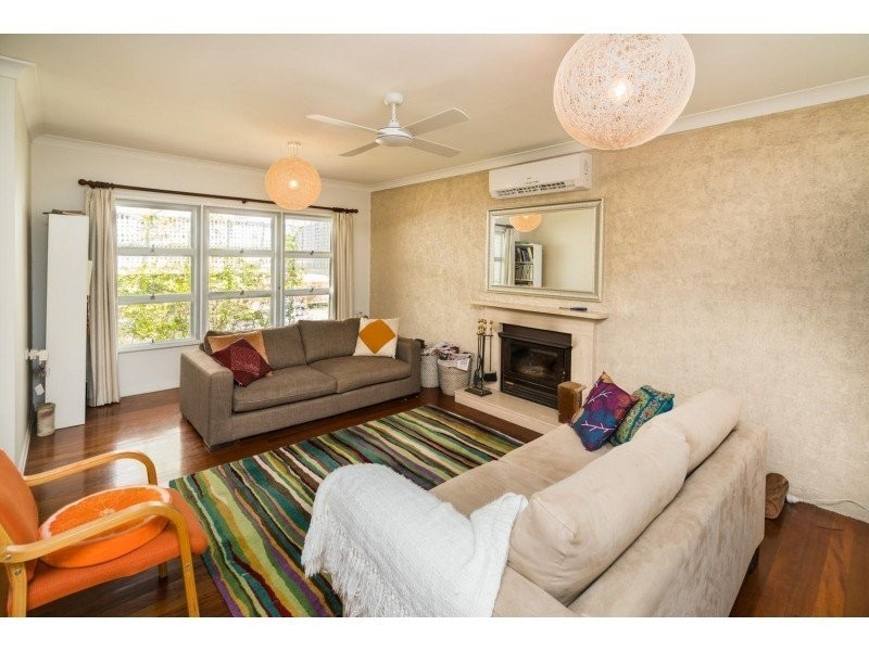 18-20 Norman street, Fig Tree Pocket QLD 4069