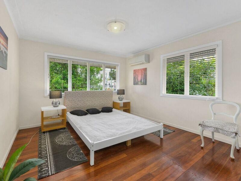 6 Greenlanes Road, Ashgrove QLD 4060