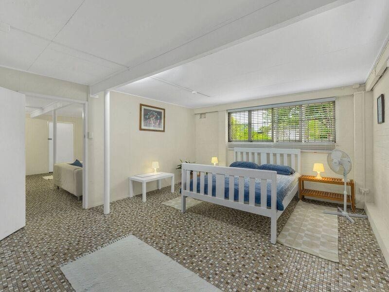 6 Greenlanes Road, Ashgrove QLD 4060