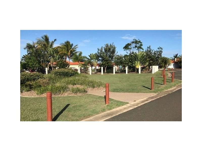 16/5 Chantelle Circuit, Coral Cove QLD 4670