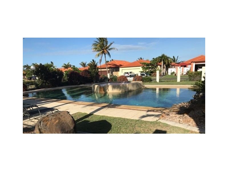 16/5 Chantelle Circuit, Coral Cove QLD 4670