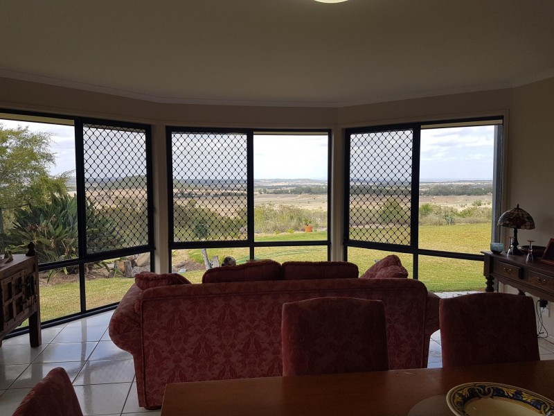 30 Young Road, Stoneleigh QLD 4356