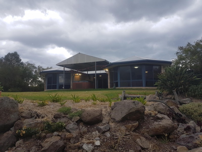 30 Young Road, Stoneleigh QLD 4356