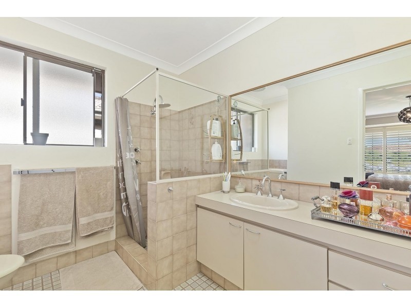 5 Mofflin Street, Samson WA 6163