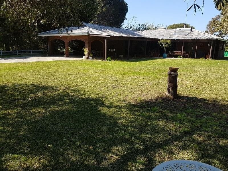 340 Newnham Road, Lake Clifton WA 6215