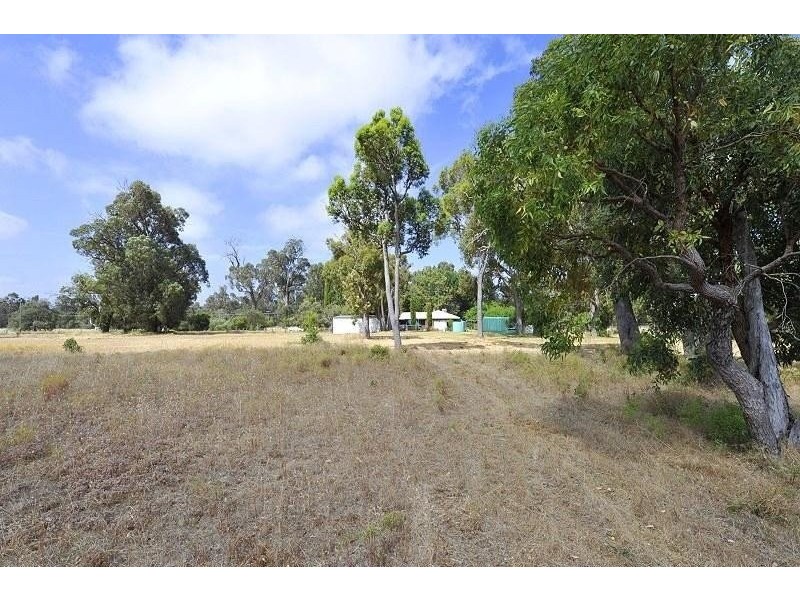 340 Newnham Road, Lake Clifton WA 6215