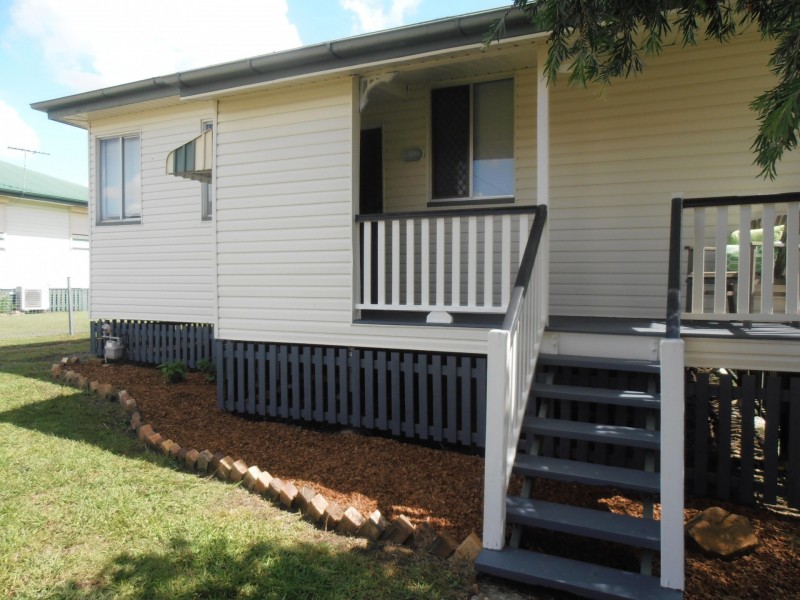 32 Stuart Street, Eastern Heights QLD 4305