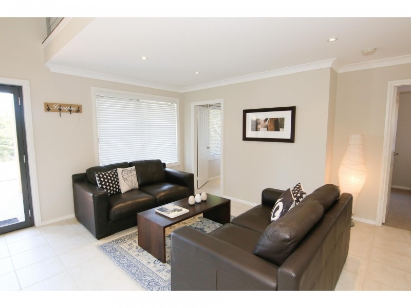 11 Baker Drive, Tenambit NSW 2323