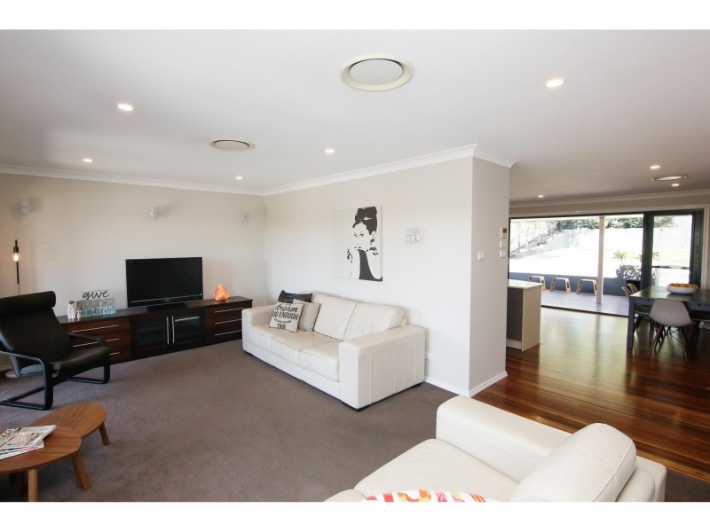 11 Baker Drive, Tenambit NSW 2323