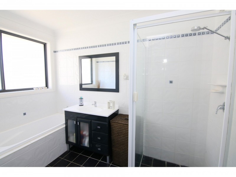11 Baker Drive, Tenambit NSW 2323