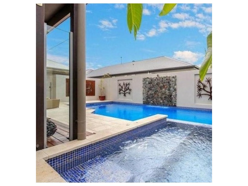 32 Tibouchina Street, Mountain Creek QLD 4557