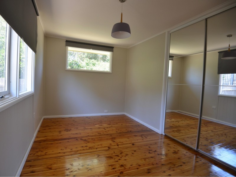 1 Hillview Place, Sunshine Bay NSW 2536