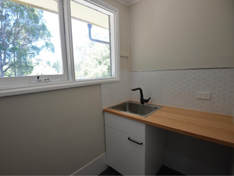 1 Hillview Place, Sunshine Bay NSW 2536