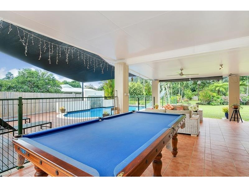 17-19 Soderberg Close, Redlynch QLD 4870