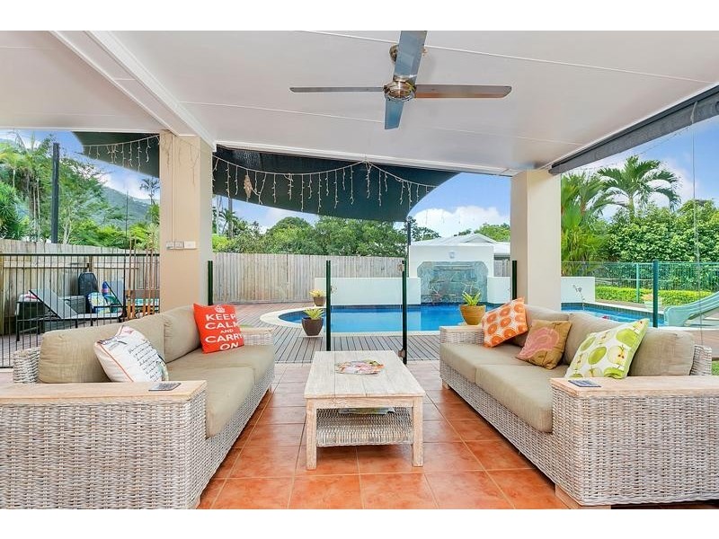 17-19 Soderberg Close, Redlynch QLD 4870