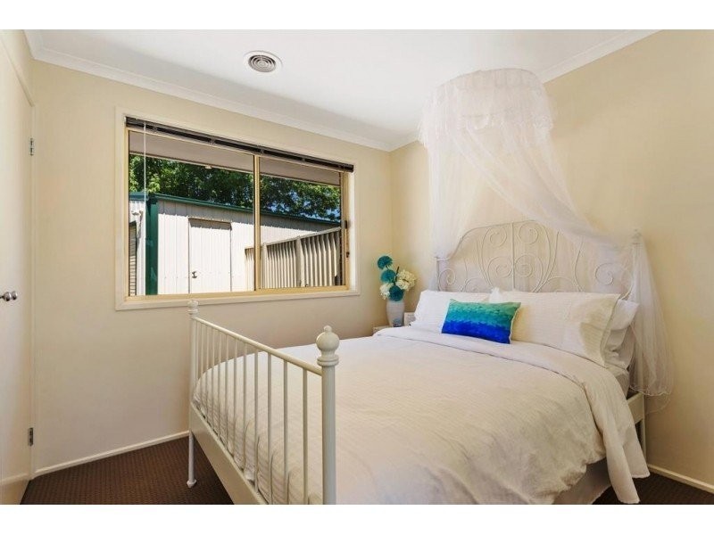 15 Alison Close, Pakenham VIC 3810