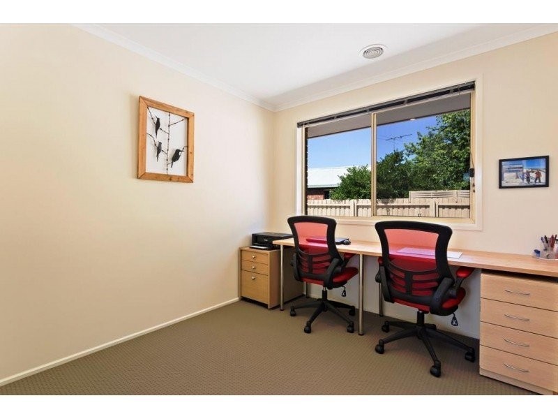 15 Alison Close, Pakenham VIC 3810