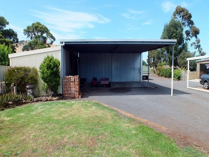 24 Scales Street, Penshurst VIC 3289