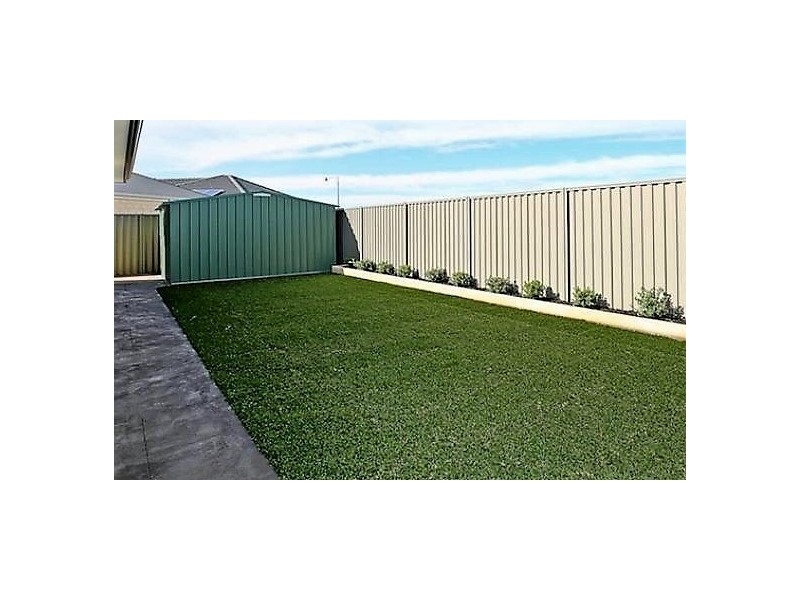 70 Weewar Circuit, South Yunderup WA 6208