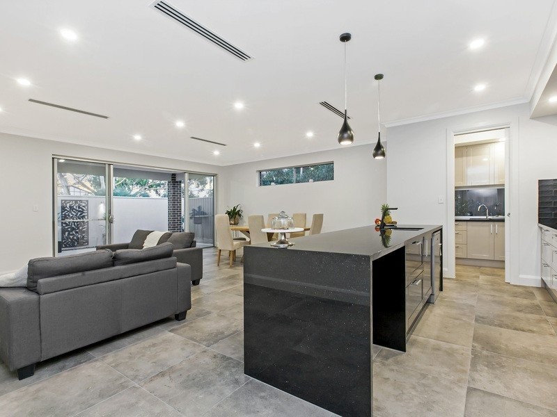 12 McLean Avenue, Grange SA 5022