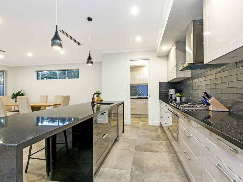 12 McLean Avenue, Grange SA 5022