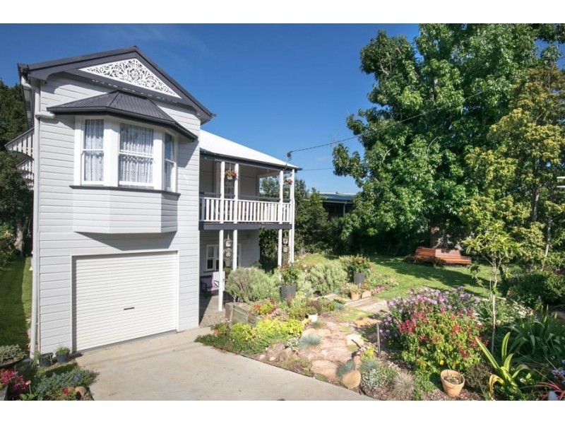 24 Nettleton Crescent, Moorooka QLD 4105