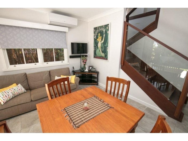 24 Nettleton Crescent, Moorooka QLD 4105