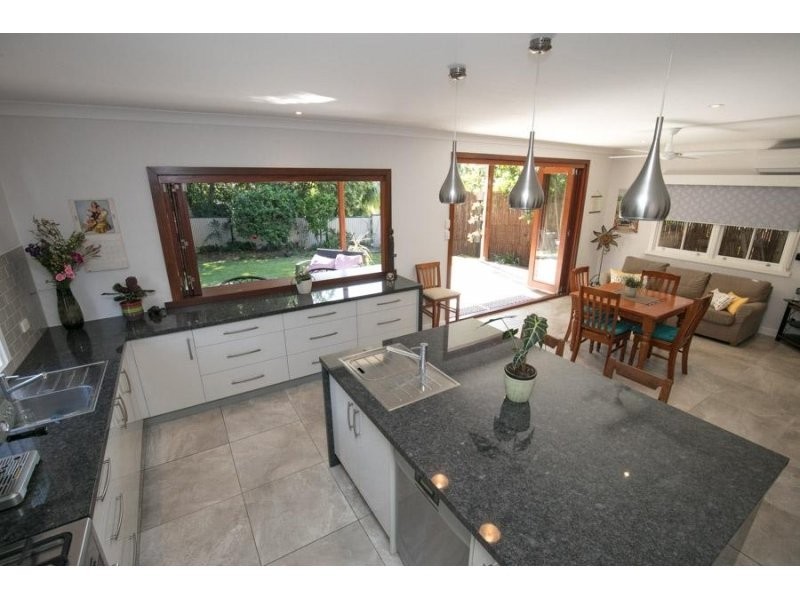 24 Nettleton Crescent, Moorooka QLD 4105