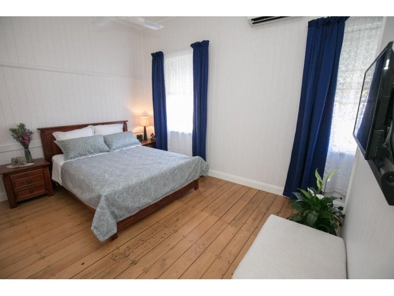 24 Nettleton Crescent, Moorooka QLD 4105