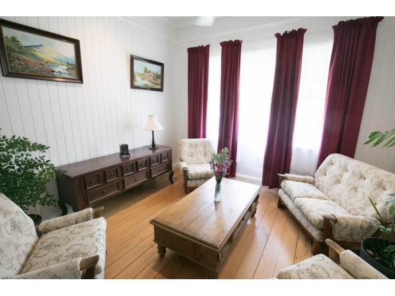 24 Nettleton Crescent, Moorooka QLD 4105