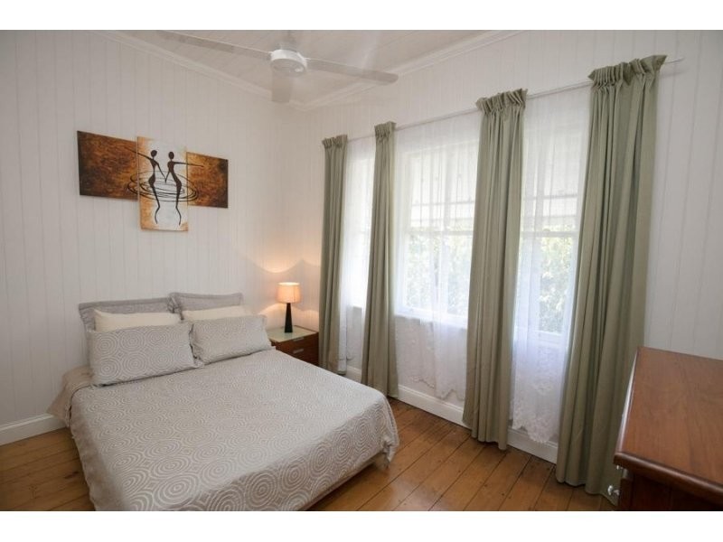 24 Nettleton Crescent, Moorooka QLD 4105