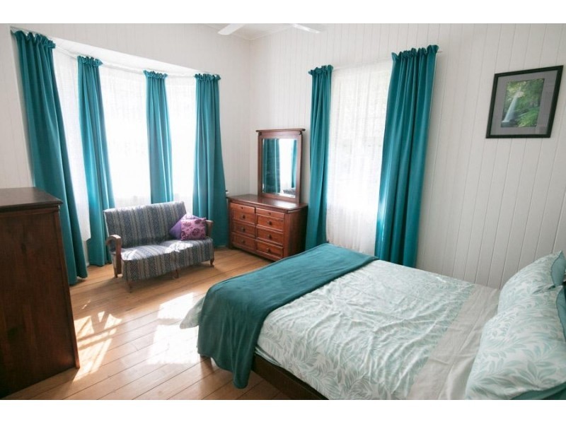 24 Nettleton Crescent, Moorooka QLD 4105