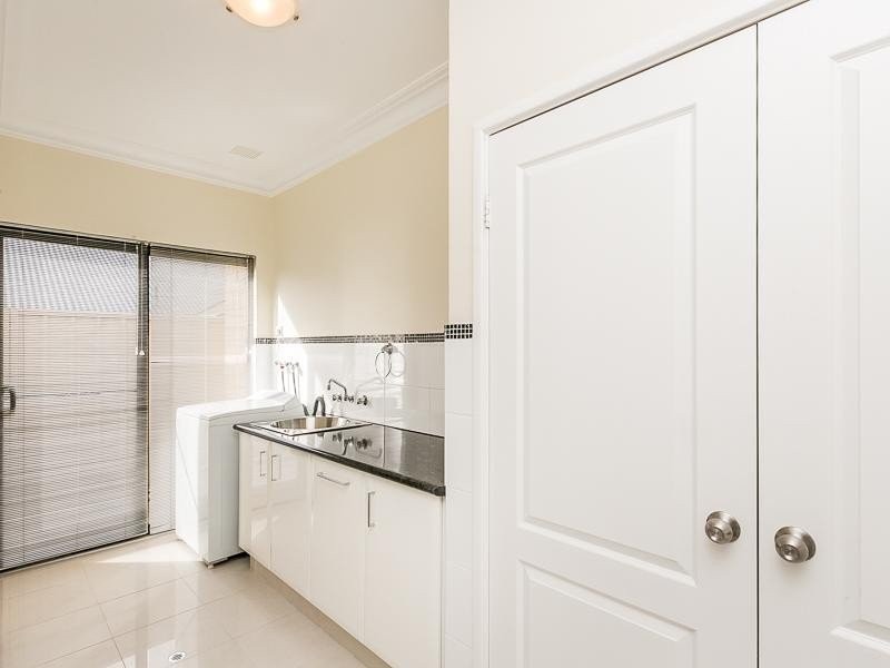 3 Firenze Loop, Landsdale WA 6065