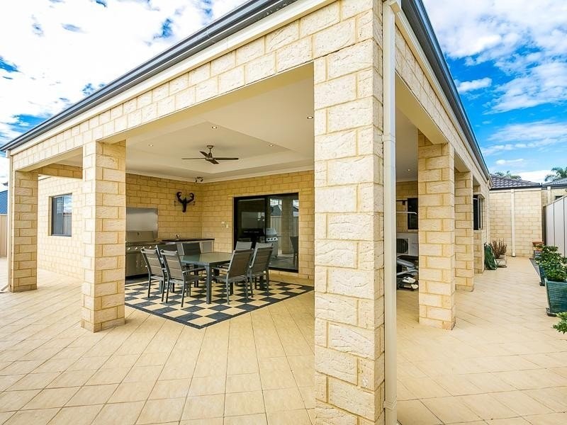 3 Firenze Loop, Landsdale WA 6065
