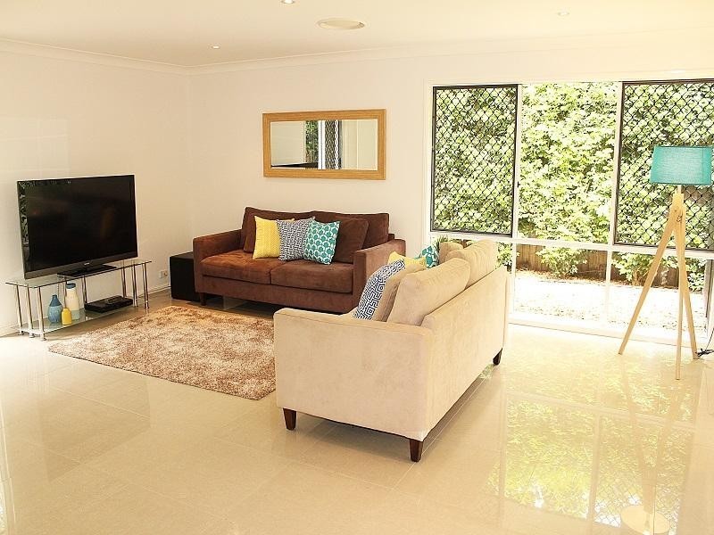 31 Virginia Avenue, Hawthorne QLD 4171