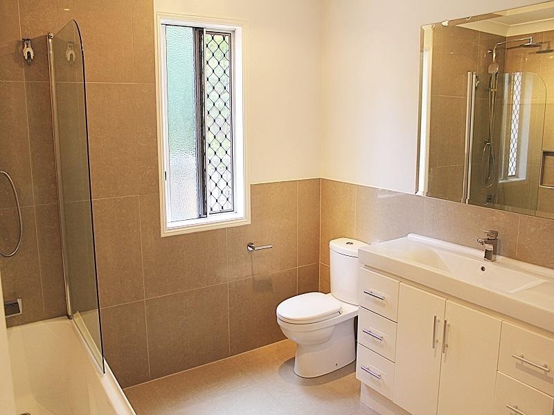 31 Virginia Avenue, Hawthorne QLD 4171