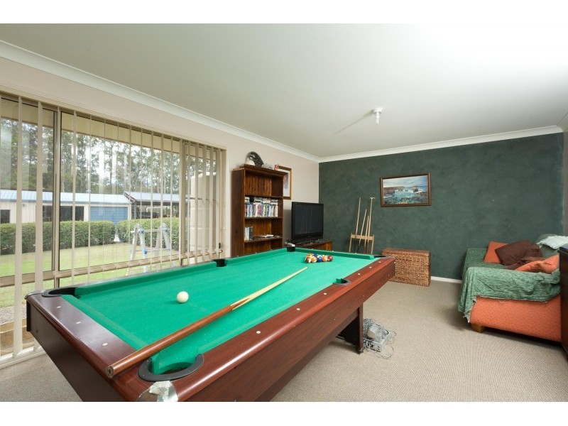 6 Peppermint Place, Old Bar NSW 2430