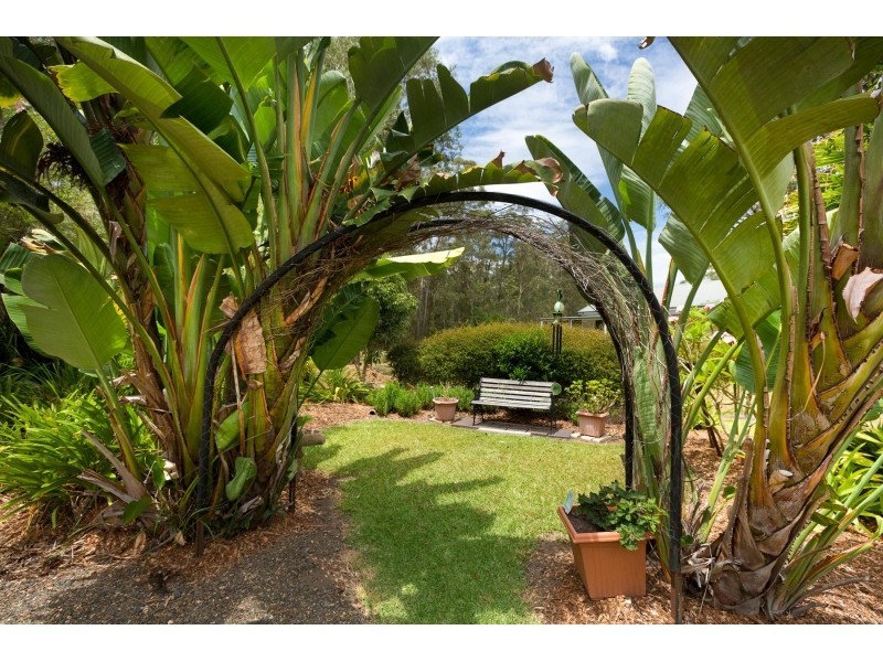 6 Peppermint Place, Old Bar NSW 2430