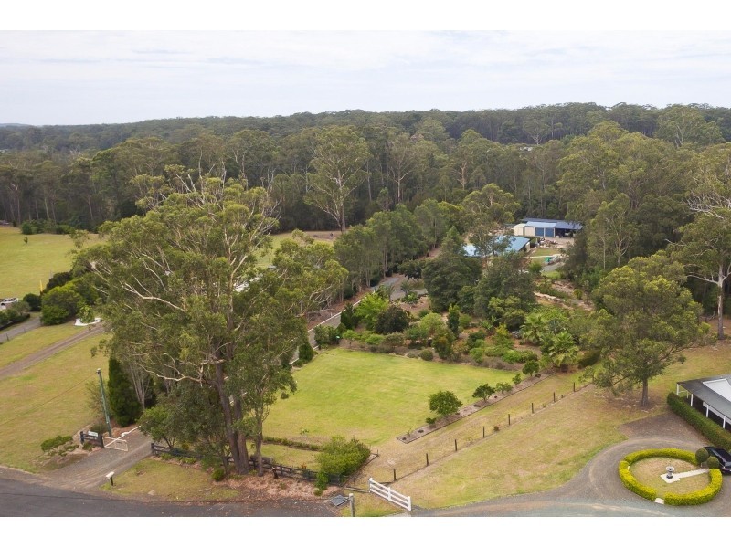 6 Peppermint Place, Old Bar NSW 2430