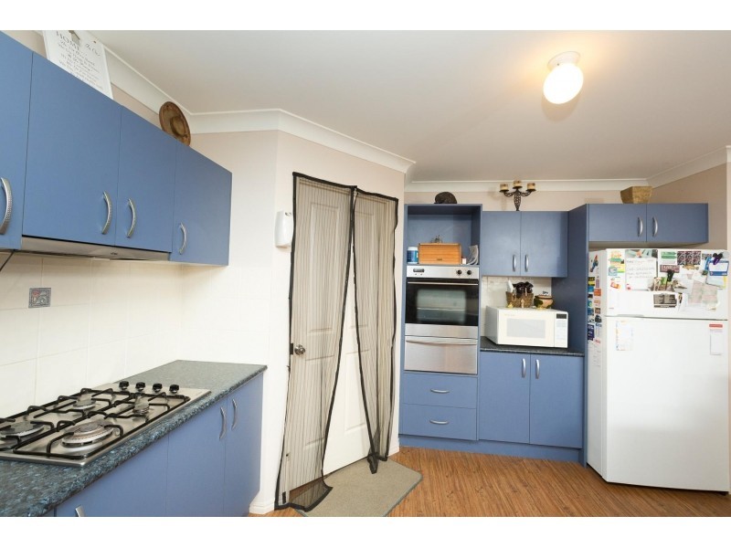 6 Peppermint Place, Old Bar NSW 2430