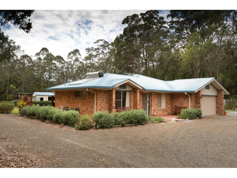 6 Peppermint Place, Old Bar NSW 2430