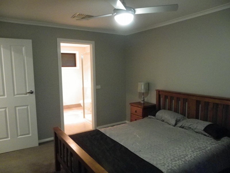 6 Howitt Road, Shepparton VIC 3630