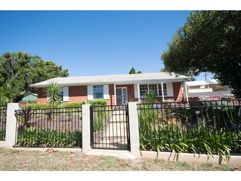 15 Lake View Crescent, Highbury SA 5089