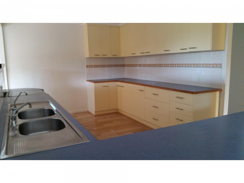 18 Chauvel Court, Boyne Island QLD 4680