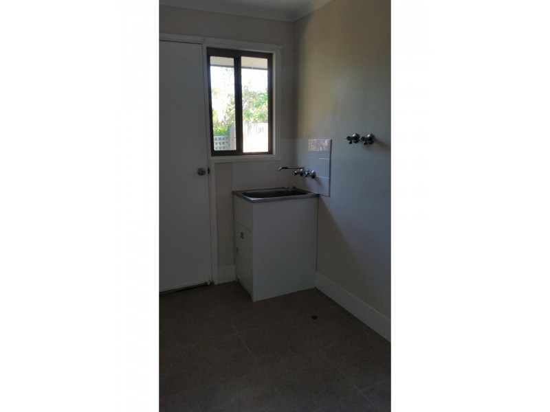 18 Chauvel Court, Boyne Island QLD 4680