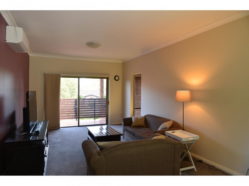 12 Ambleside Avenue, Mount Keira NSW 2500