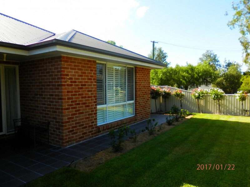 5 Paxton Street, Denman NSW 2328